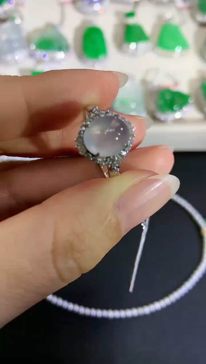 【闪购商品】翡翠戒指18K金镶嵌B64