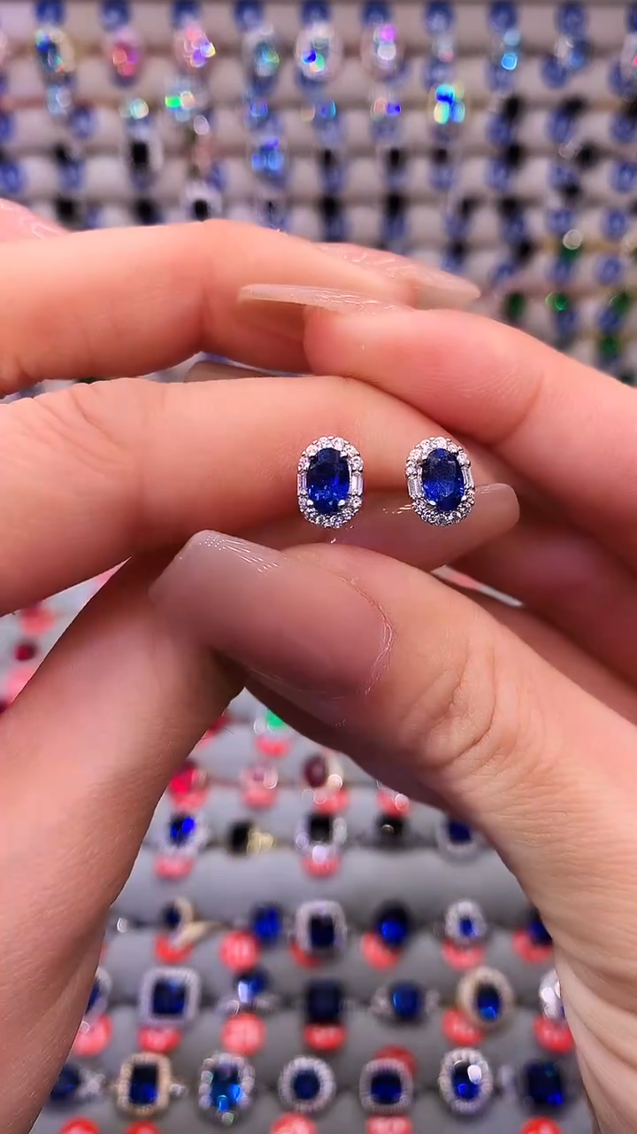 【闪购商品】蓝宝石耳饰银S925镶嵌11111