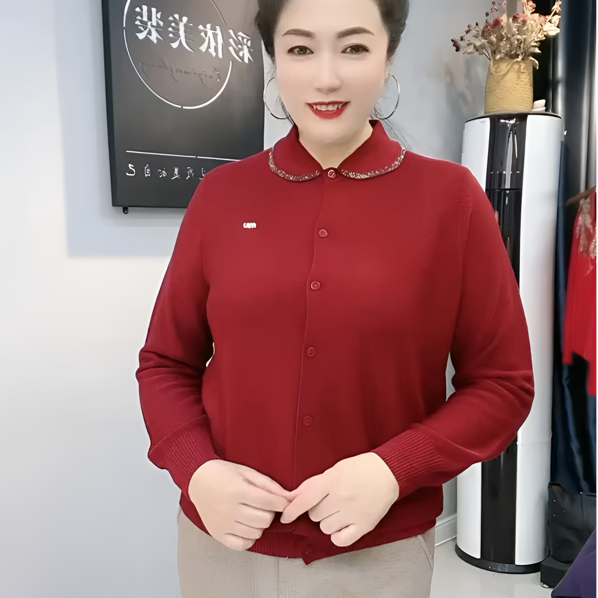 【彩依】娃娃领针织衫气质长袖时尚打底烫钻宽松显瘦春秋冬女士