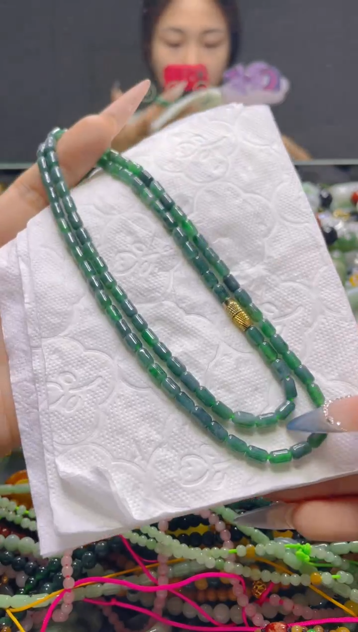 颈饰未镶嵌翡翠4MM