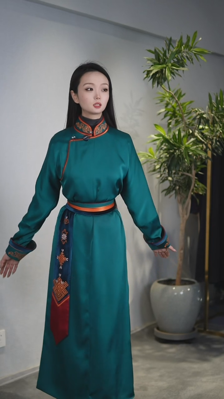 斜肩款0947孔绿色m微瑕