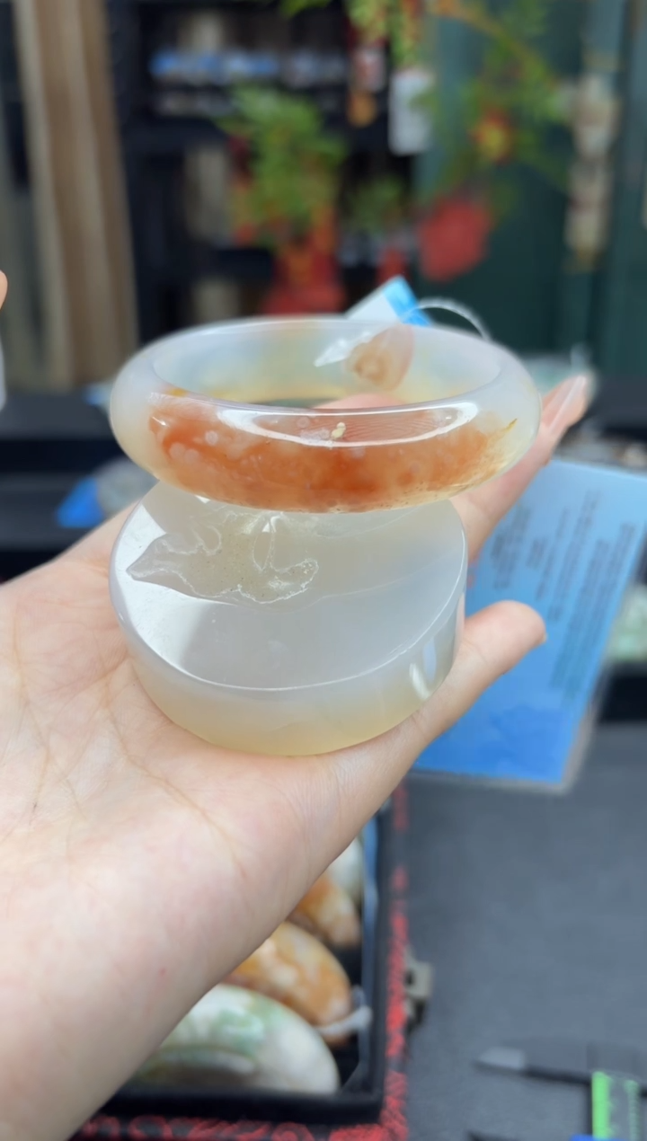 【闪购商品】石英质玉手镯未镶嵌611（56圈赠送镯心）