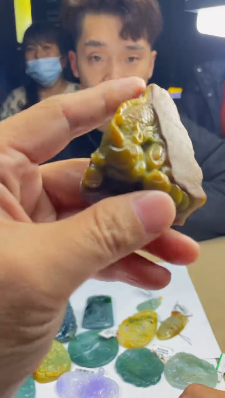 【闪购商品】定制翡翠未镶嵌         2170