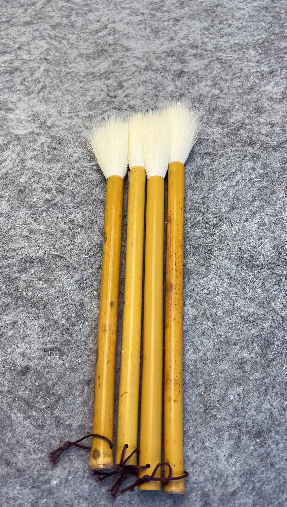 出锋6.0cm左右 羊毫毛笔 1支 竹杆