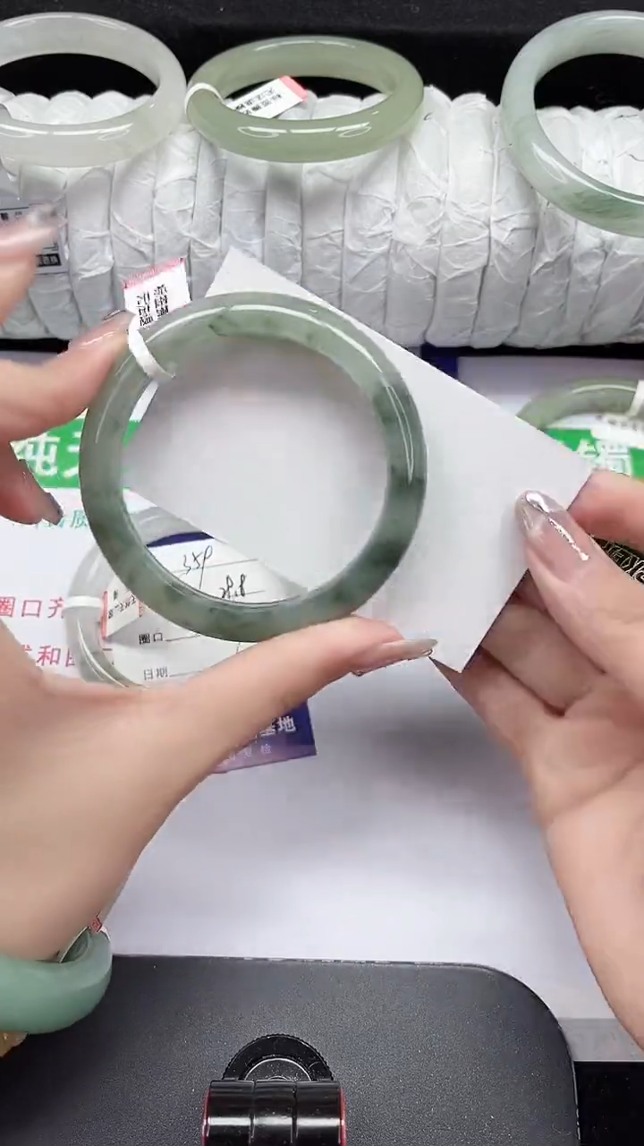 未镶嵌手镯石英质玉360-55/56