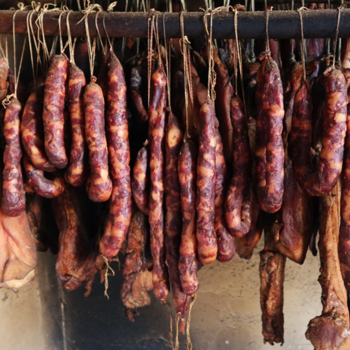 【直播现称】广西河池柴火烟熏土猪腊香肠烟熏香肠