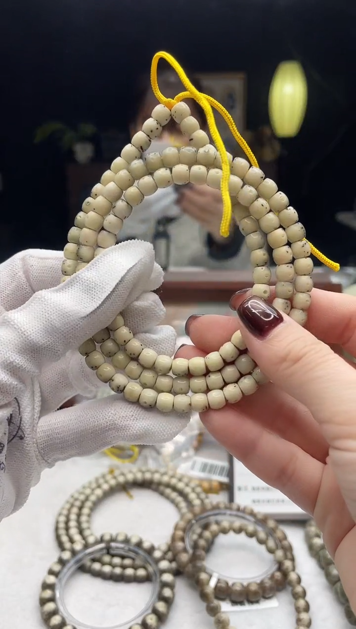 吊坠星月菩提C21 6X5长串 xxx