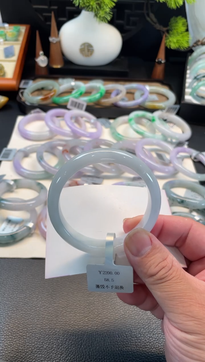 未镶嵌手镯翡翠30号链接 有纹裂58