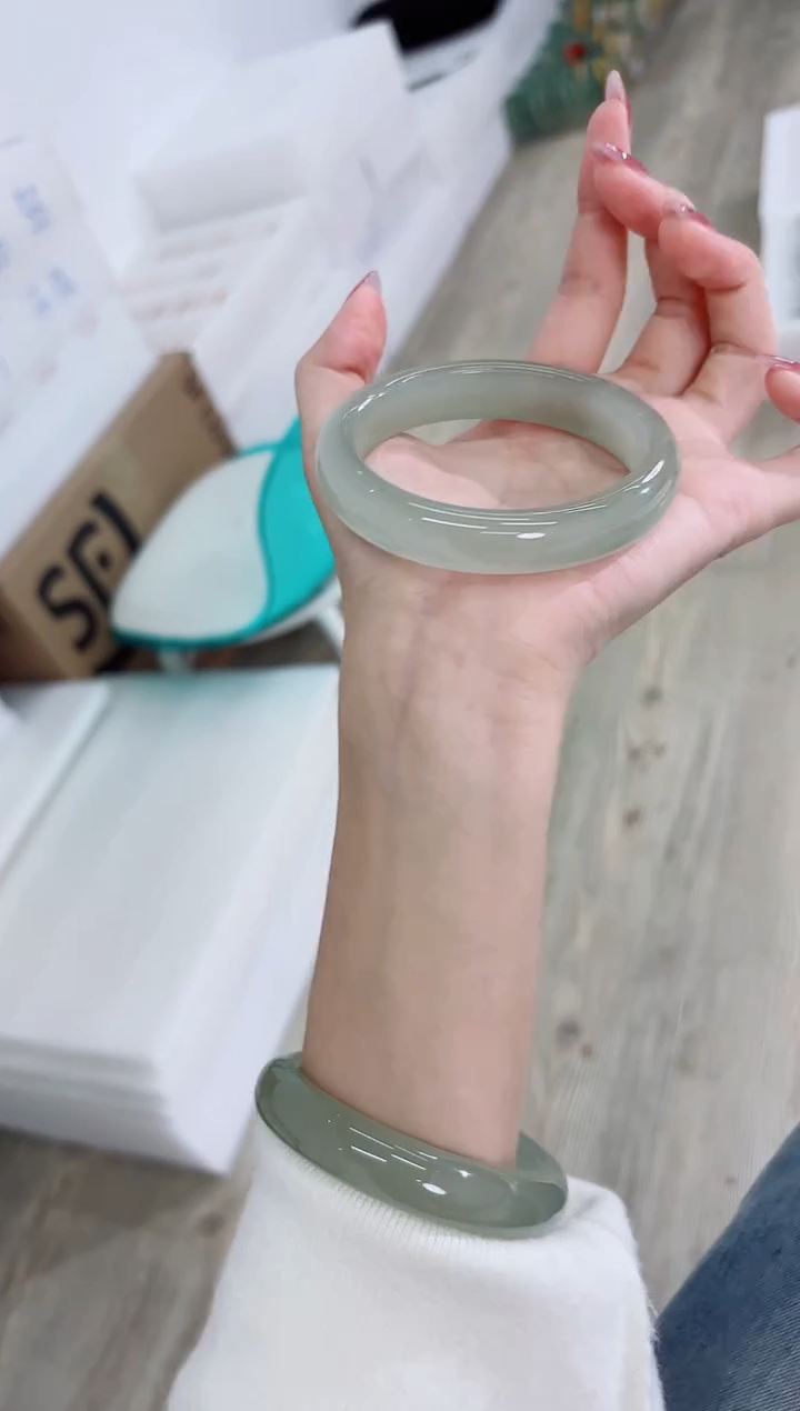 未镶嵌手镯石英质玉173-60D