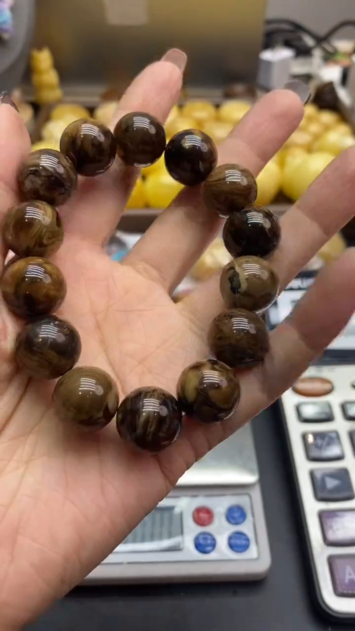 琥珀未镶嵌珠宝奇石1368