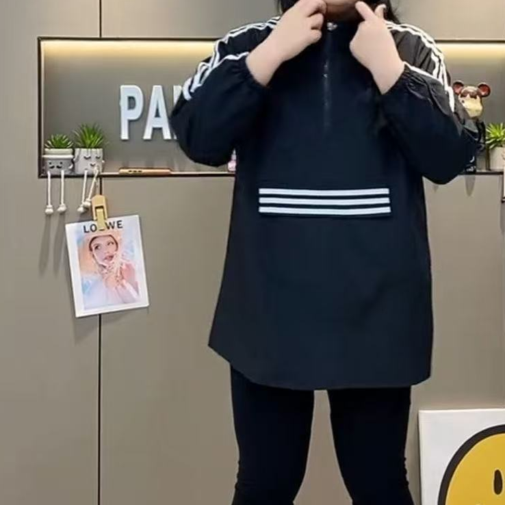 9662-早秋大码冲锋衣加长盖臀帽衫