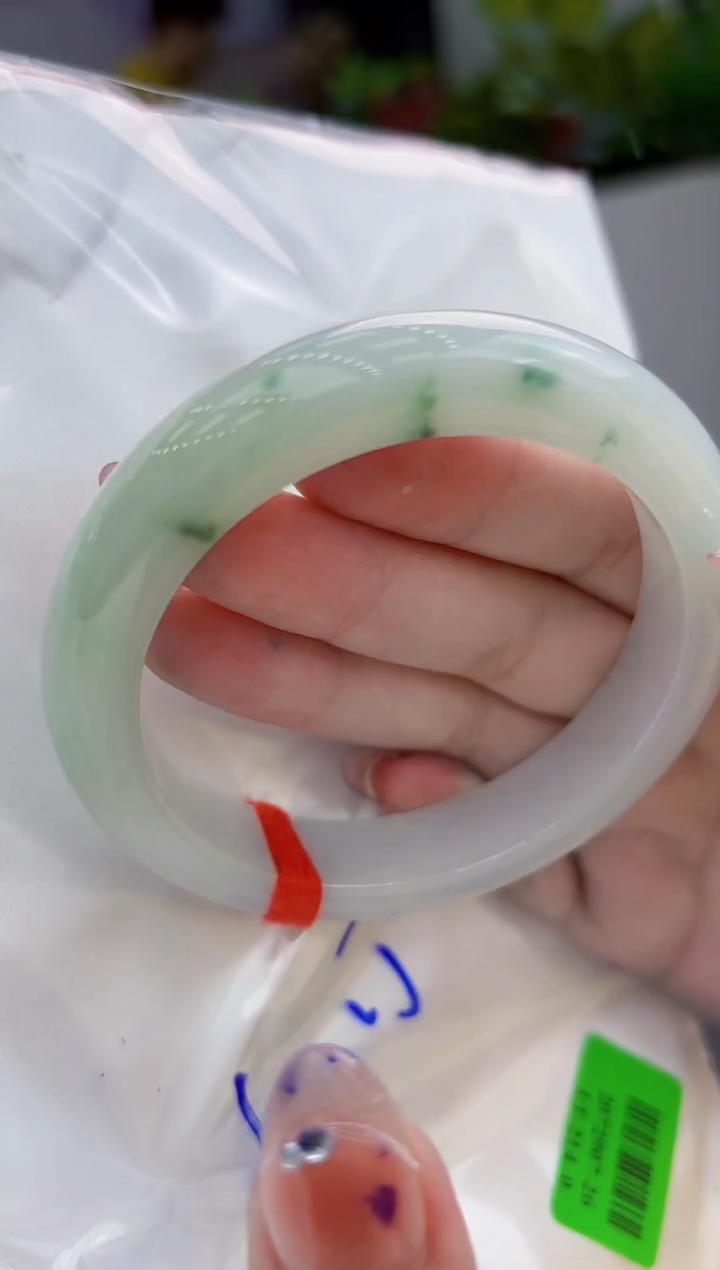 【闪购商品】翡翠手镯未镶嵌翡翠手镯