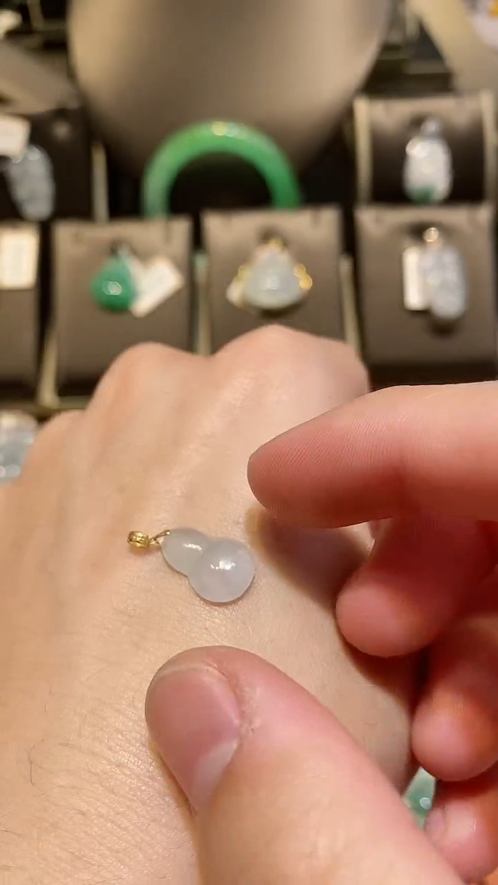 【闪购商品】翡翠颈饰18K金镶嵌天然A货翡翠一件