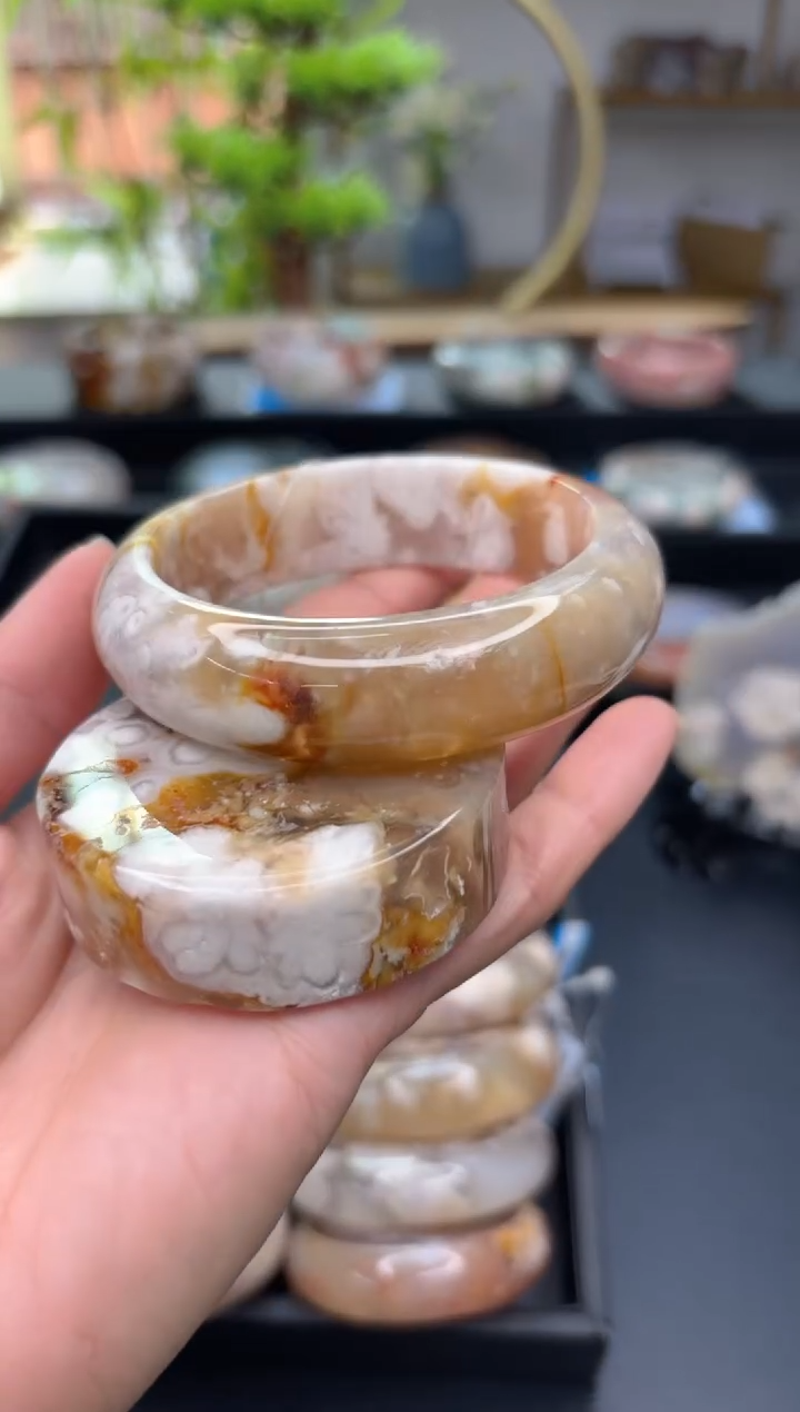 【闪购商品】石英质玉手镯未镶嵌C319(59圈赠送镯心)