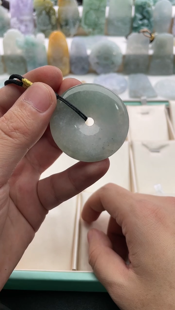 【闪购商品】翡翠颈饰未镶嵌..../2/13/ 64