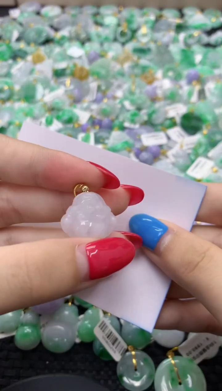 翡翠未镶嵌颈饰天然缅甸翡翠A货