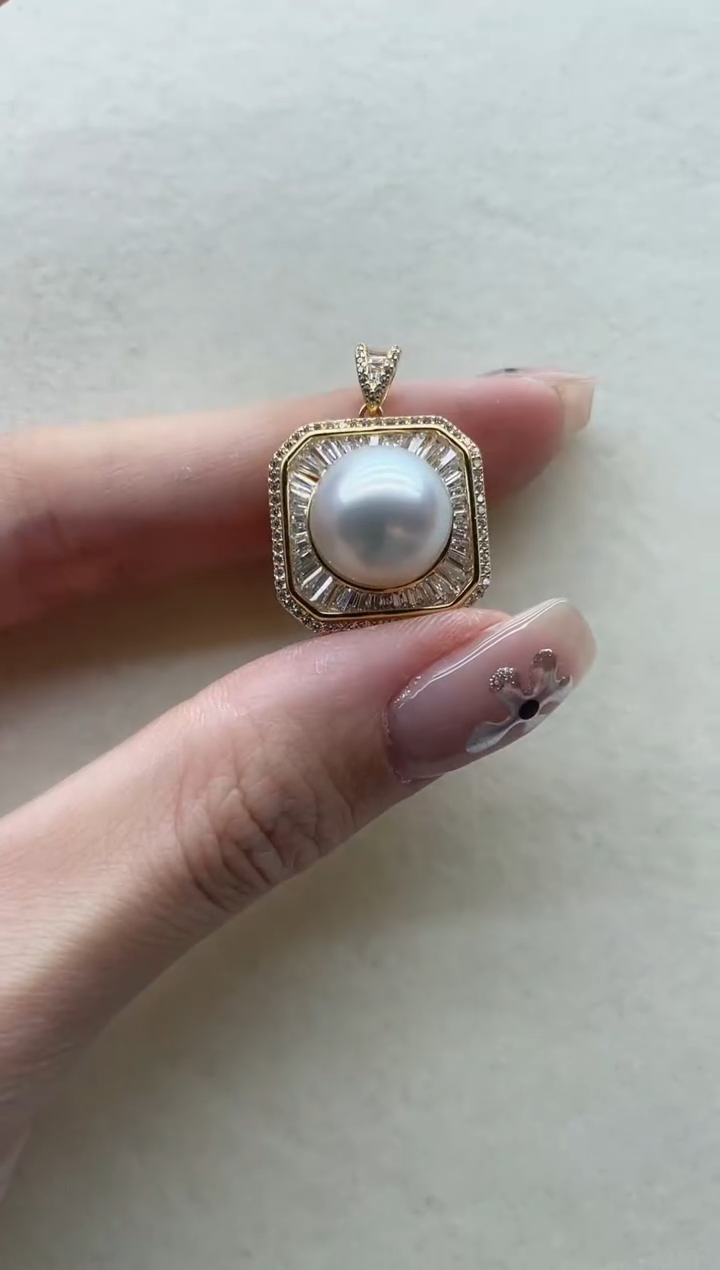 银S925镶嵌海水珍珠吊坠77