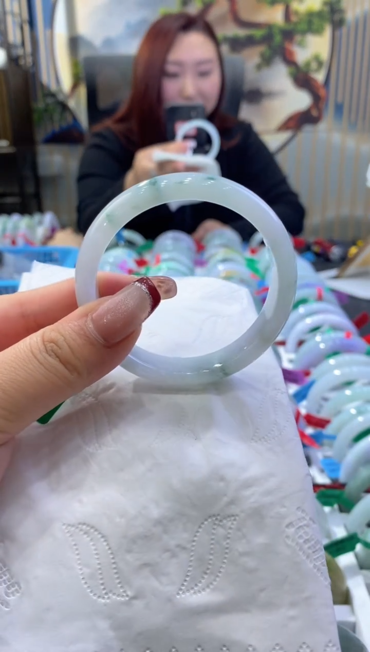 【闪购商品】翡翠手镯未镶嵌00006361