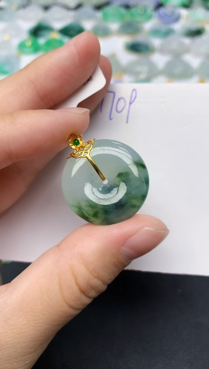 颈饰18K金镶嵌翡翠天然缅甸A货翡翠百元以上9元证书费自理