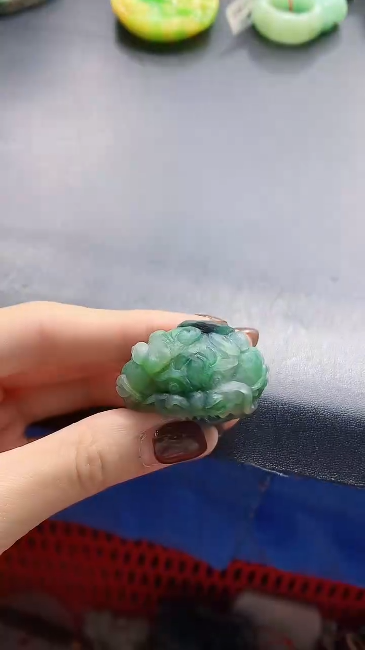 颈饰未镶嵌翡翠天然缅甸a货翡翠