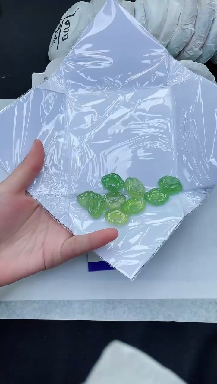 【闪购商品】石英质玉手镯未镶嵌吊坠