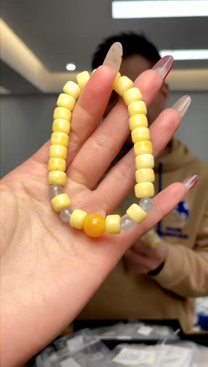 【闪购商品】蜜蜡裸石未镶嵌（多样性单个发货）