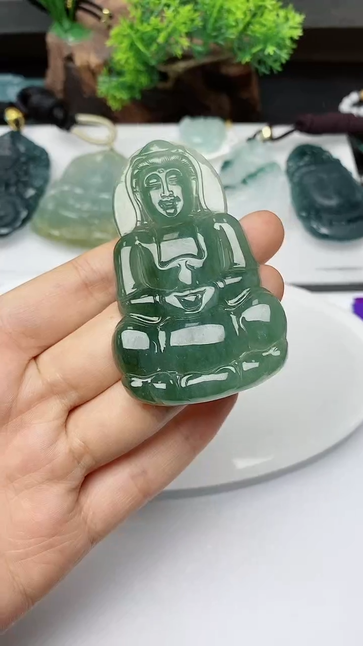 【闪购商品】翡翠颈饰未镶嵌