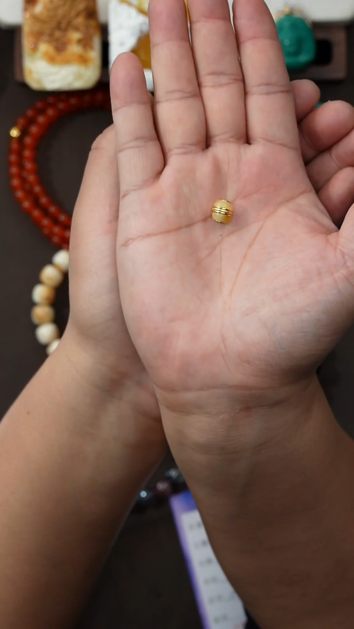 裸石蜜蜡未镶嵌蜜蜡配饰（多样性发其一）