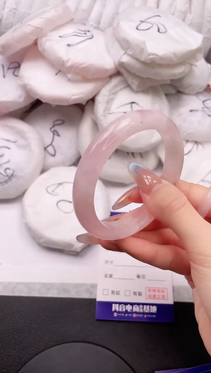 【闪购商品】石英质玉手镯未镶嵌27K100-57