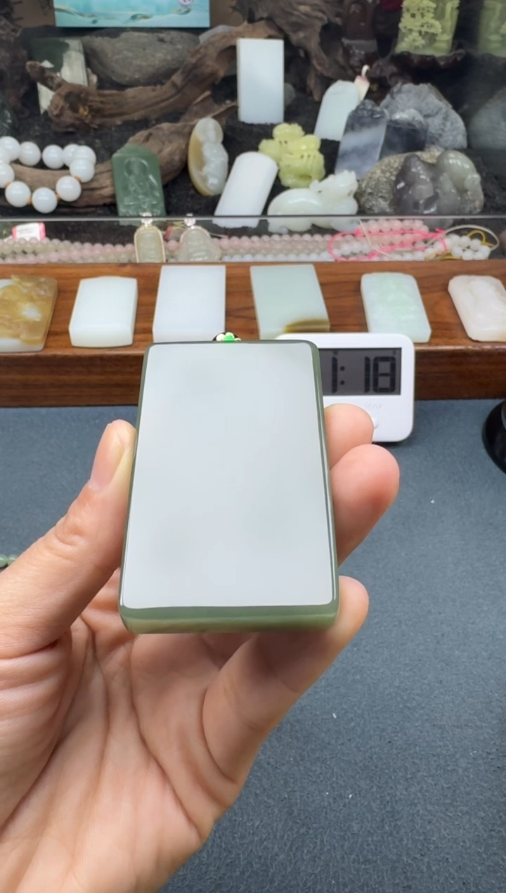 【闪购商品】和田玉未镶嵌颈饰多多