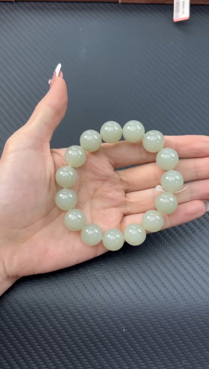 【闪购商品】和田玉手串未镶嵌且末微色差近矿卡14手串