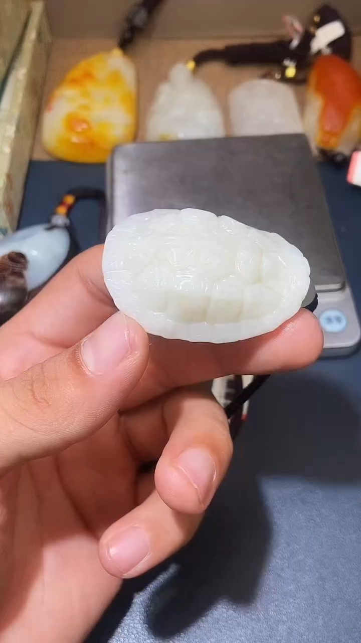 颈饰未镶嵌和田玉俗**气HX