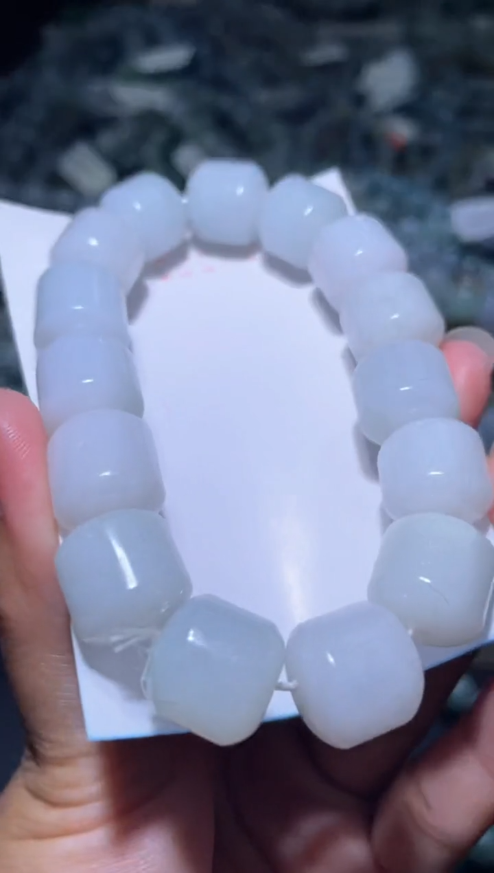 未镶嵌定制翡翠天然缅甸翡翠手串24