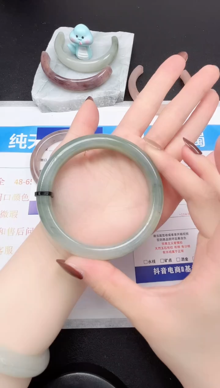 石英质玉未镶嵌手镯33-62.6