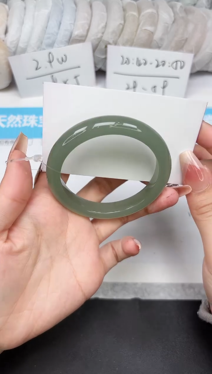 石英质玉手镯未镶嵌210-55