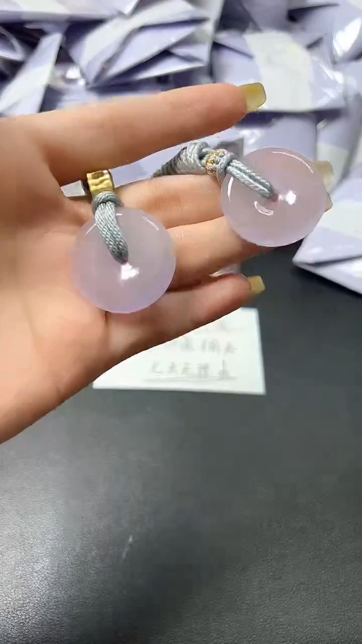 翡翠未镶嵌颈饰时尚女士精品吊坠