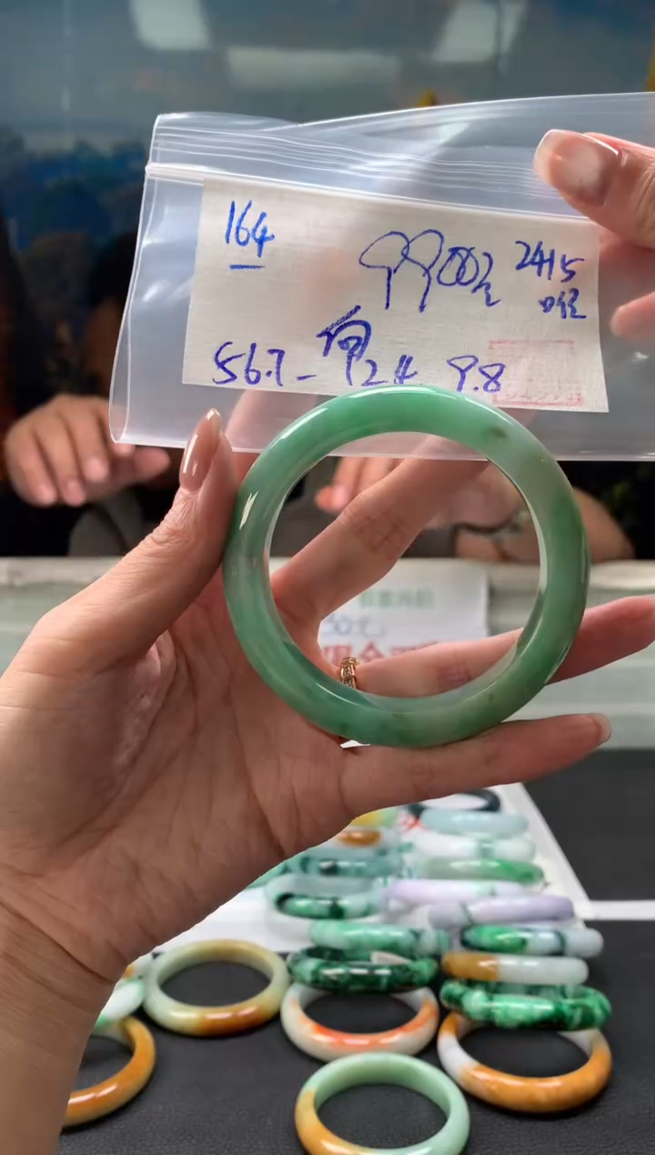 翡翠手镯未镶嵌翡翠手镯 下单联系小耳机#164