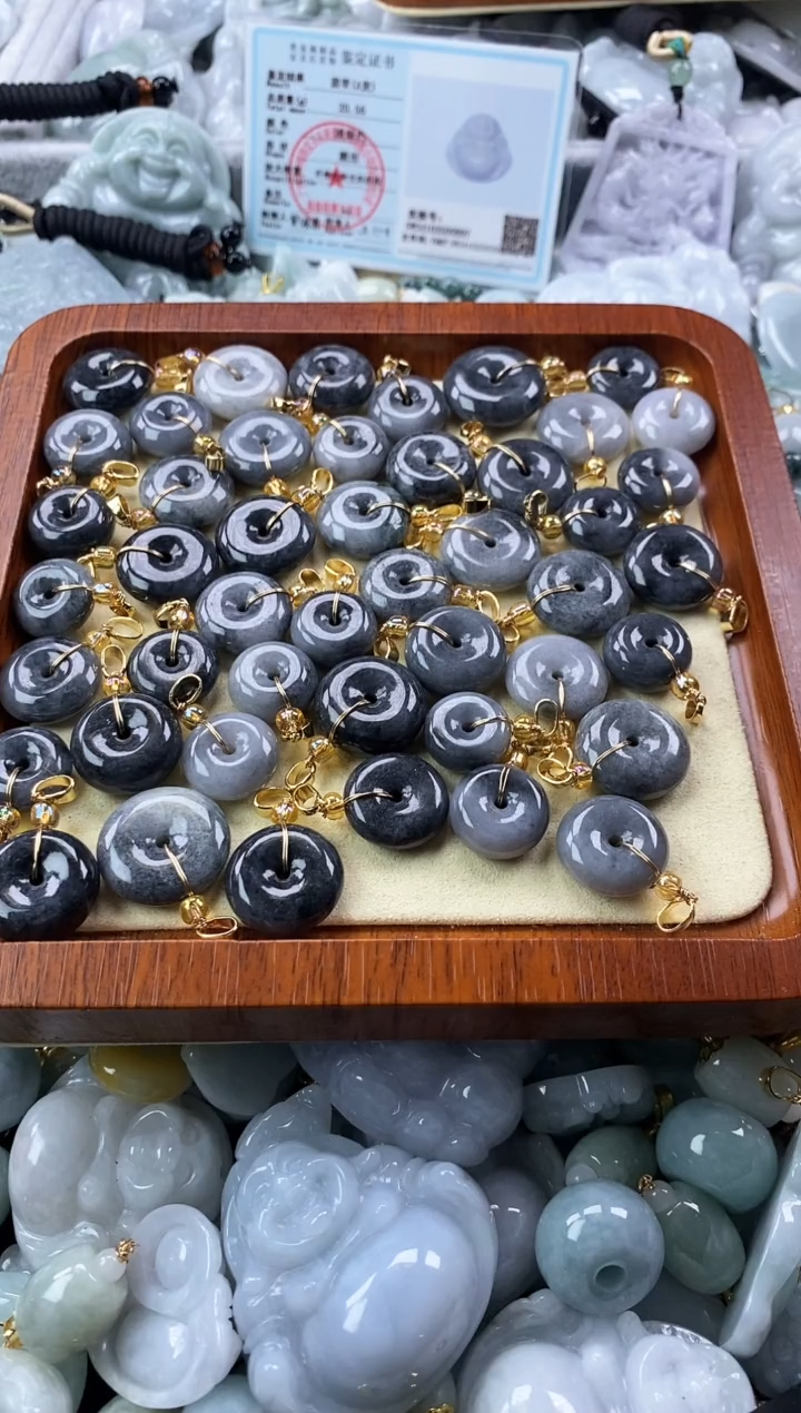 翡翠未镶嵌颈饰缅甸A货翡翠3.8