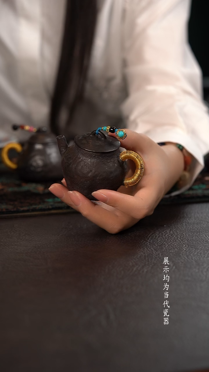 100c伟壶柴烧小泡壶 墨轩