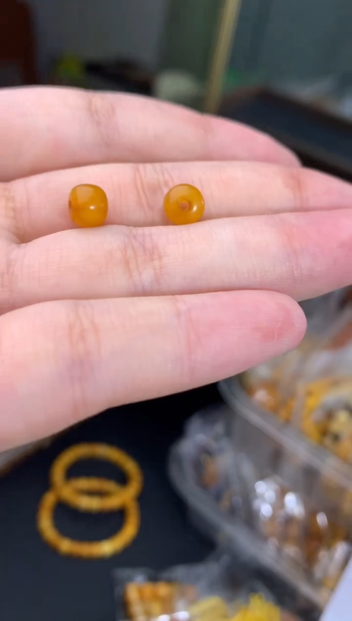 蜜蜡未镶嵌珠宝奇石1多样性发一件