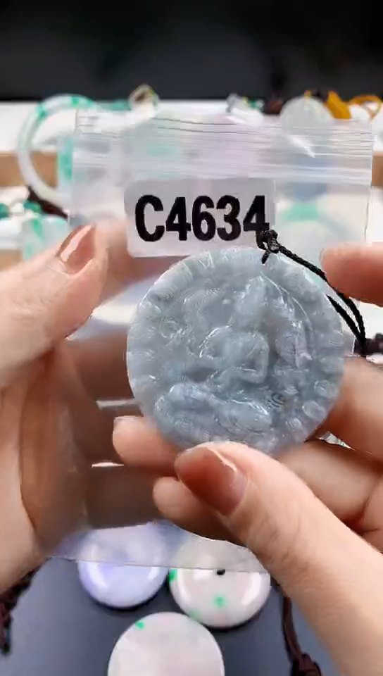 颈饰未镶嵌翡翠天然翡翠吊坠挂件