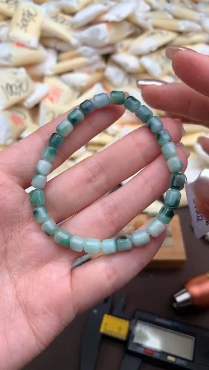 【闪购商品】翡翠手串未镶嵌一