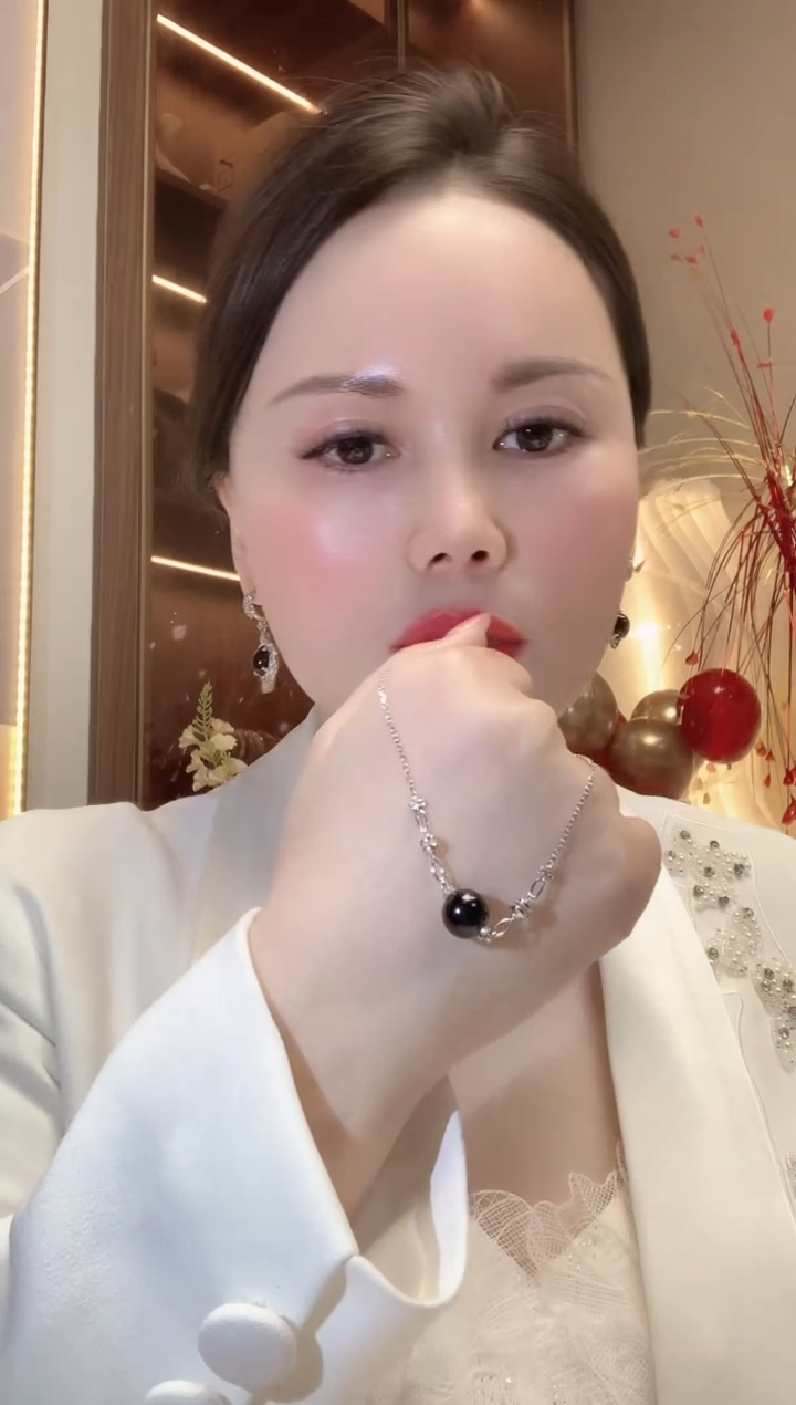 【闪购商品】翡翠套链18K金镶嵌F24