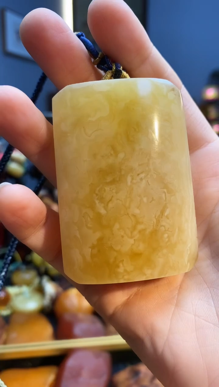 琥珀颈饰未镶嵌吊坠