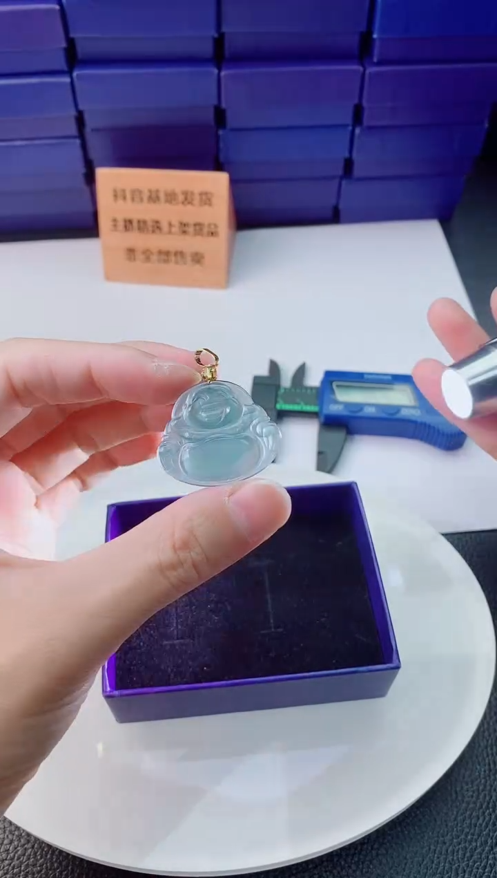 翡翠未镶嵌颈饰1111111111