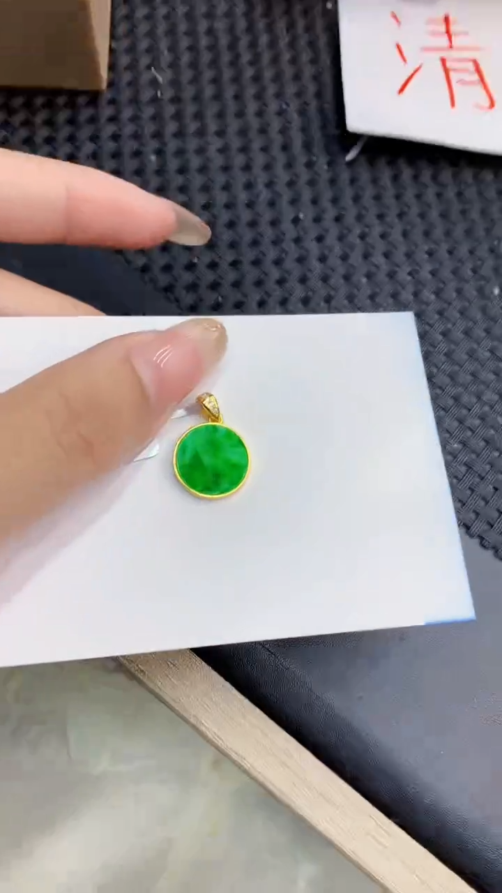 翡翠银S925镶嵌颈饰             8