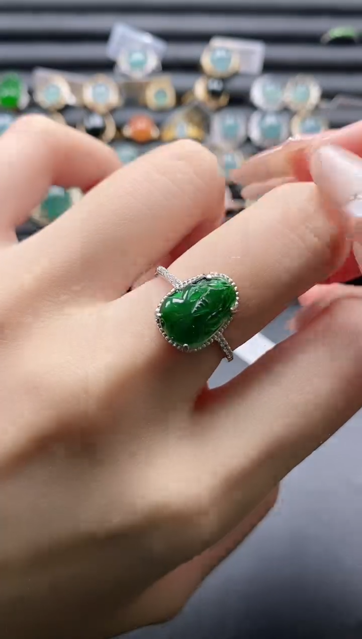 【闪购商品】翡翠戒指银S925镶嵌11111