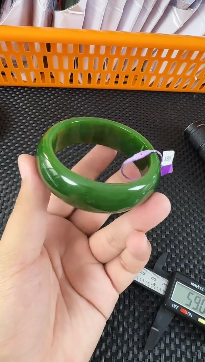 【闪购商品】和田玉（碧玉）手镯未镶嵌约59.5MM