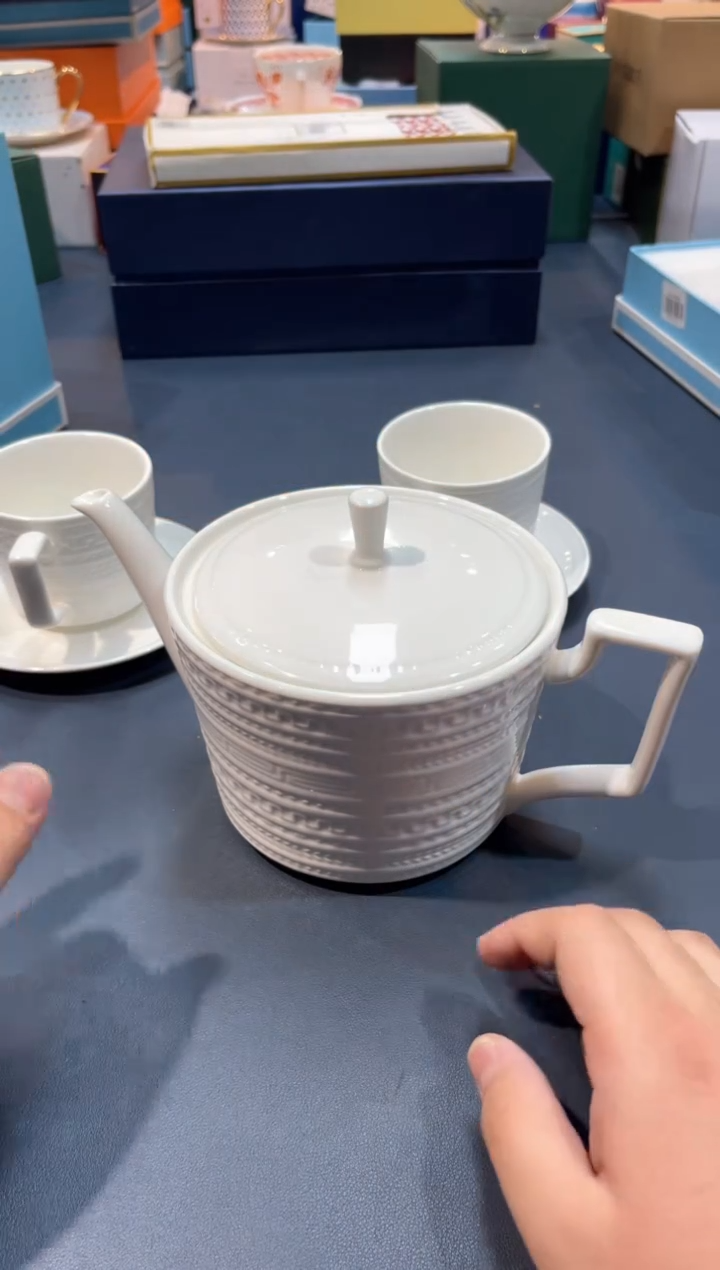 【闪购商品】碗S557全场正品，京东包邮