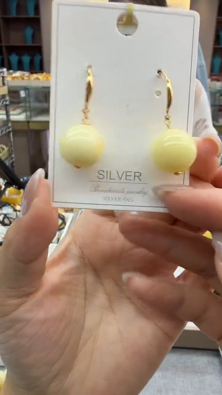 琥珀未镶嵌耳饰234秒拍号 假一罚三 